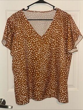 Woven V-Neck Flutter Sleeve Top - Rust Animal Print